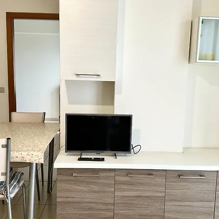 P028 - Porto Recanati, Comodo Bilocale A Pochi Minuti Dalle Spiagge Appartement *